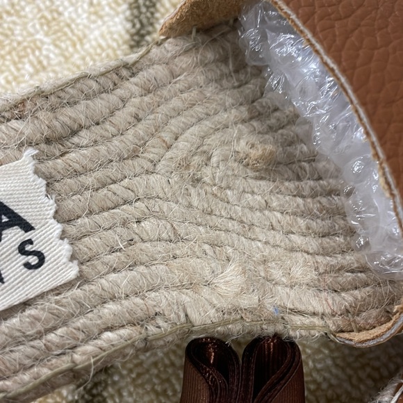 “Maslinda Designs” Size 36 Ankle Wrap Wedge - Picture 7 of 10